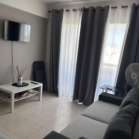 Ptolemaidos Cosy Family Apartment Larnaca Exterior foto